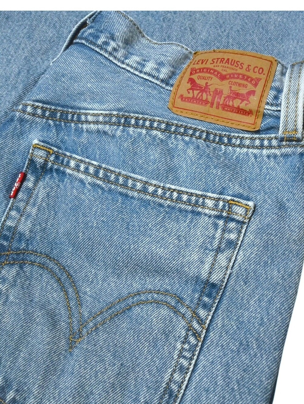 Levis '94 Baggy Wide Leg Distressed Jeans - Picture 4 of 9